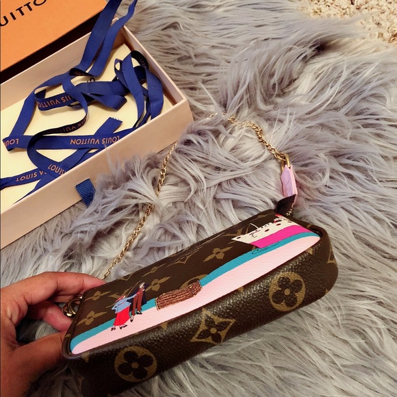 Authentic Louis Vuitton mini pochette. - Picture 5 of 8